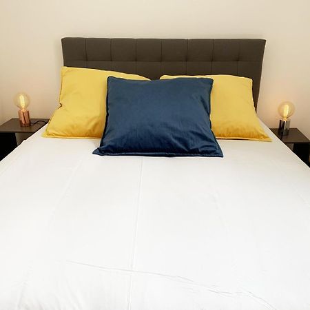 Le Clocher- Appartement Dans Le Coeur De Ville Chartres Bagian luar foto